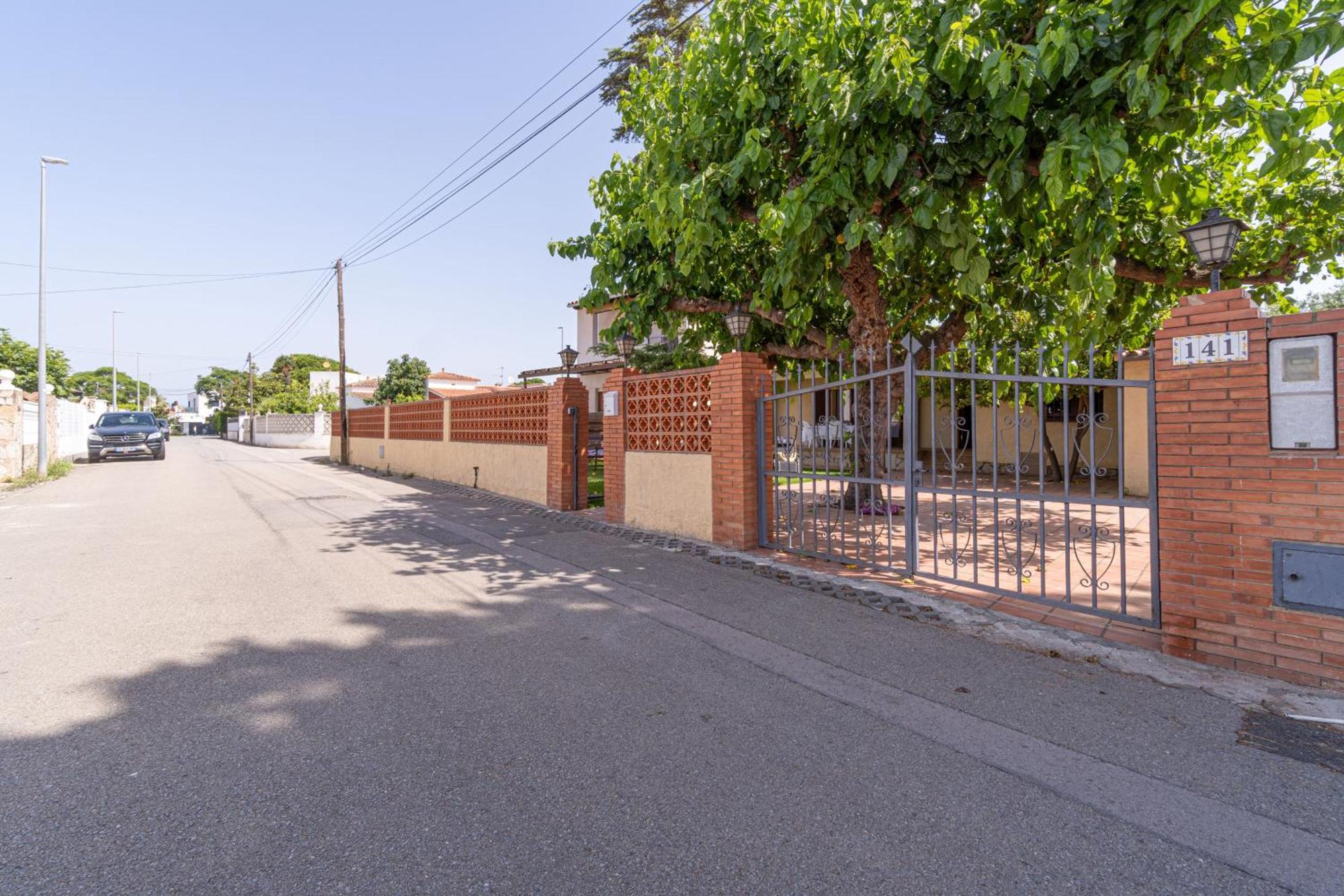 Apart-Rent Casa Con Jardin Pani 0081 إمبوريابرافا المظهر الخارجي الصورة